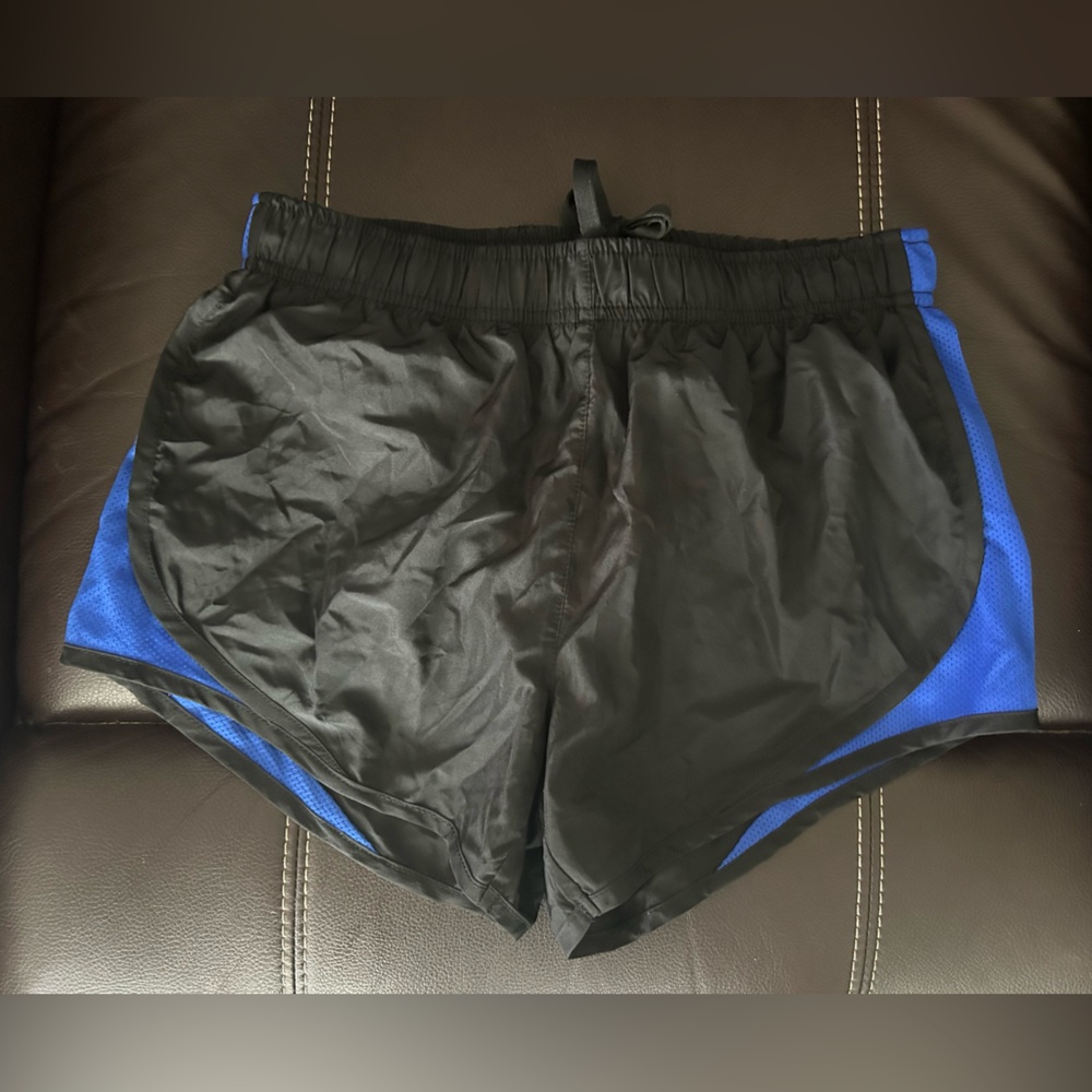 90 Degree shorts, M